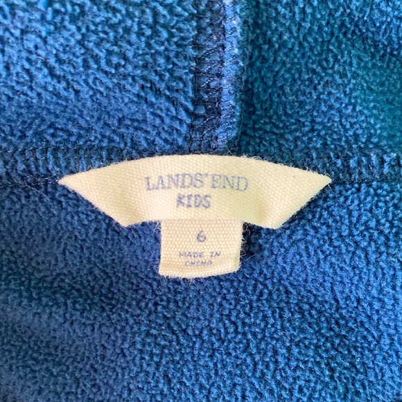 Boy’s size 6 gently used Lands’ End warm blue fleece robe with a hood - Picture 5 of 7